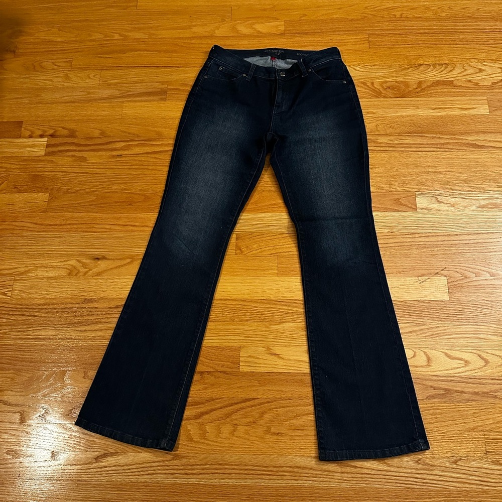Jennifer Lopez Bootcut jeans size 6